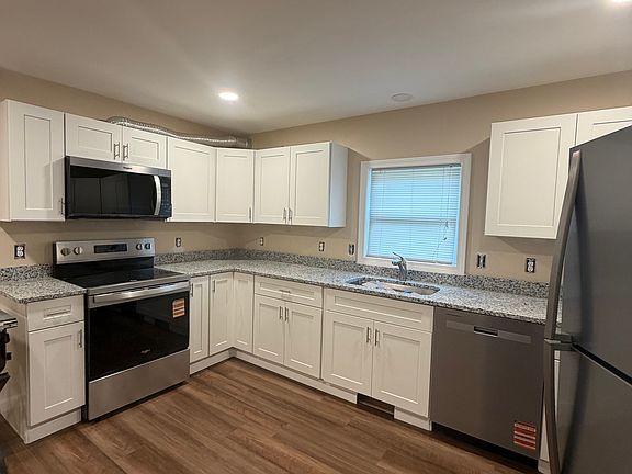 3rd image of 3 Coolidge St #1