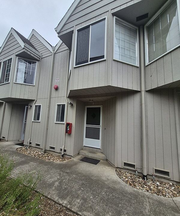 1st image of 523 Prince Ave APT B