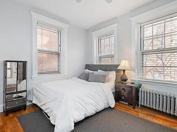 5th image of 70 Phillips St APT 1