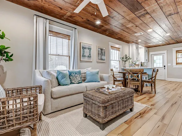 1602 40th St, Galveston, TX 77550