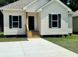 61450 Marie Dr, Lacombe, LA 70445