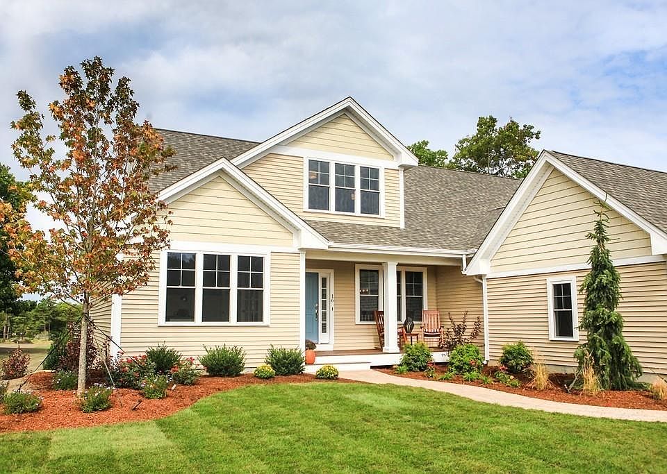 1st image of 16 Pebble Beach Dr