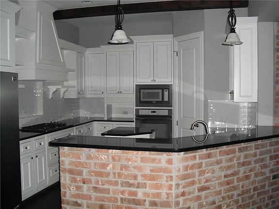 4th image of 106 Timber Lake Ln