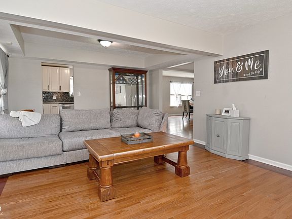 4th image of 4763 Oakleigh Ct