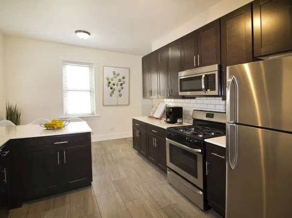 5533 S. Blackstone