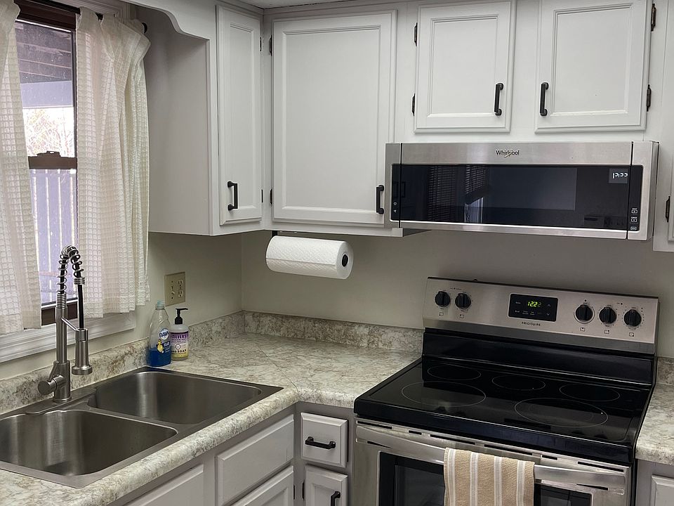 1st image of 75 Corbins Mill Dr