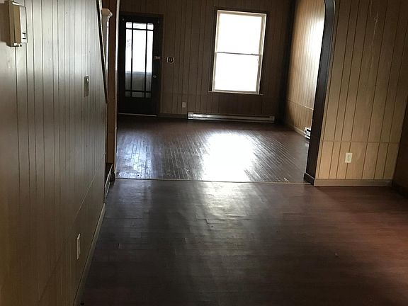 Double living room or dining room and living room 