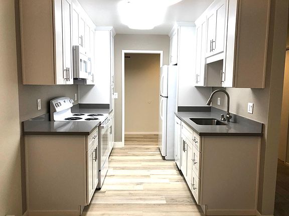 3rd image of 1031 Cherry Ave APT 86