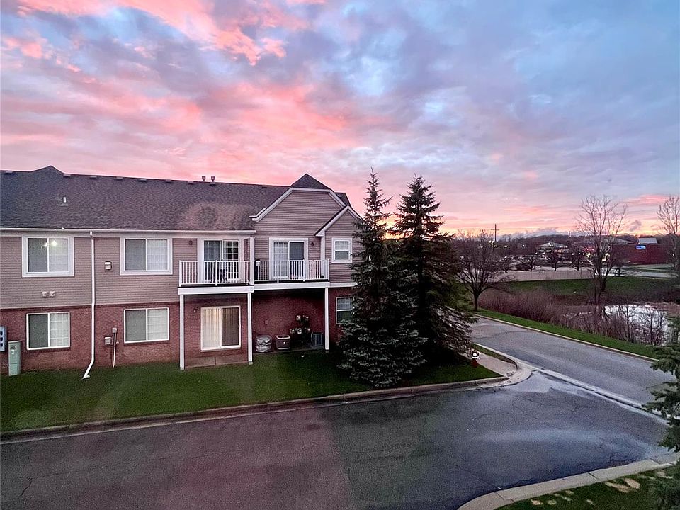 1st image of 2204 Monarch Dr #61