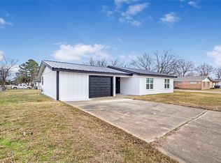 50001 Del Ra Dr, Greenville, TX 75402