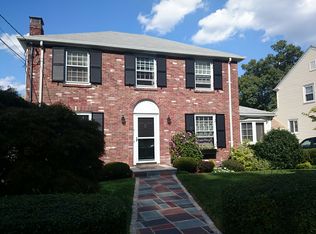 5 Glenburnie Rd, West Roxbury, MA 02132