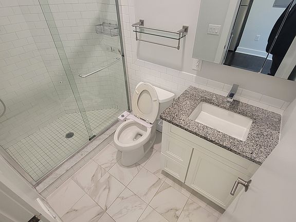 5th image of 439 Mercer St #301