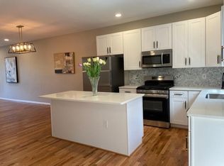 21716 Kings Crossing Ter, Ashburn, VA 20147