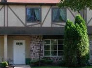 2042 Jason Dr, Huntingdon Valley, PA 19006