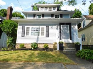 31 Maynard Dr, Amherst, NY 14226