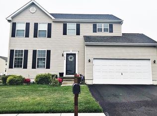 418 Delaware River Dr, Clayton, DE 19938