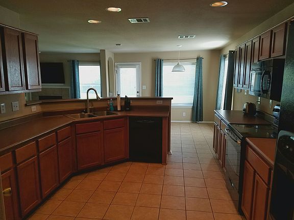 4th image of 12406 Macey Way