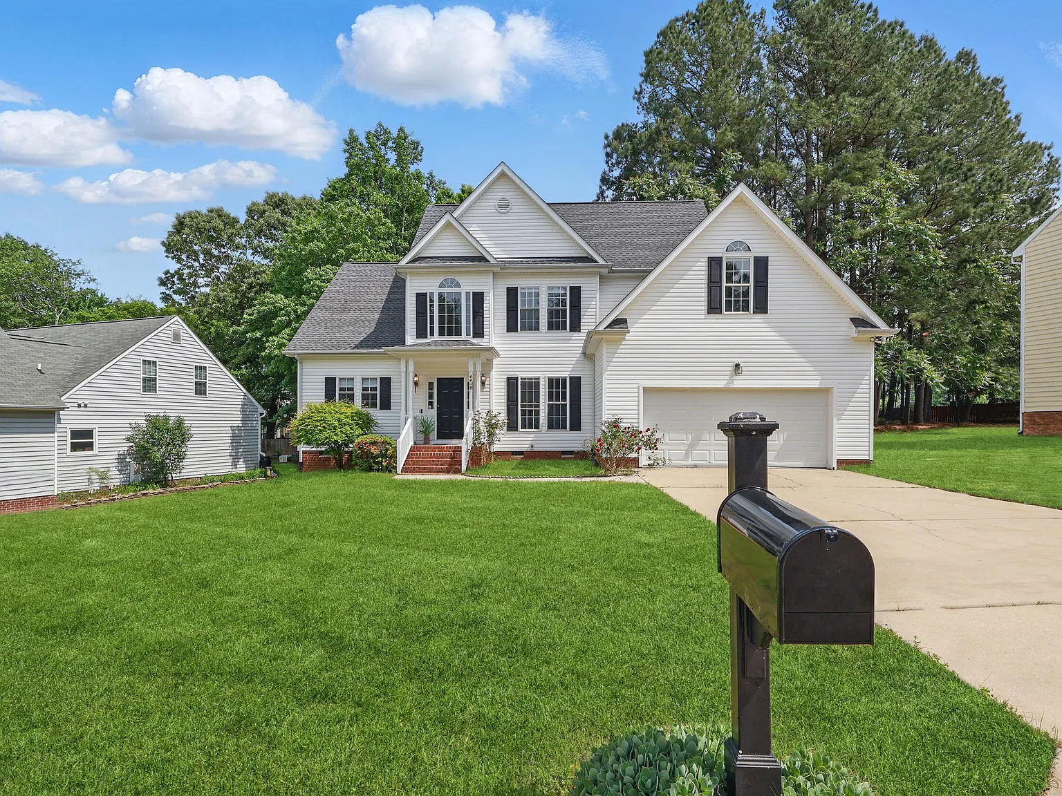 4 bed, 2.0 bath, $2,695 — Photo 1