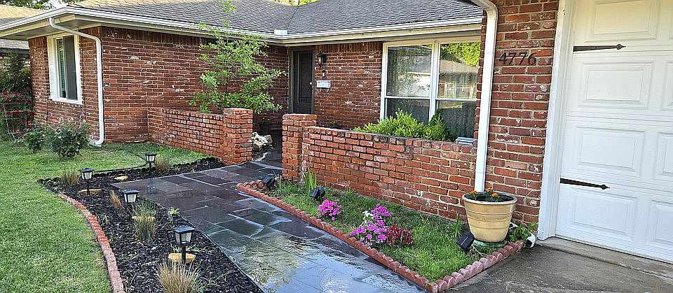 2nd image of 4776 S Hudson Pl