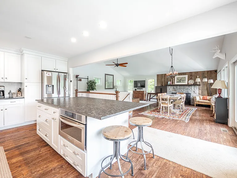 25 Terrace Dr — Photo 16