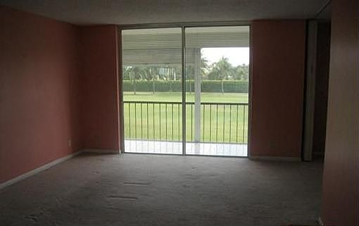 3rd image of 9820 S Hollybrook Lake Dr APT 207