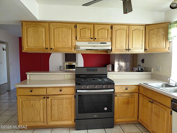 5th image of 430 N Gollob Rd