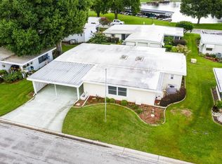 712 Falcon Dr, Tavares, FL 32778