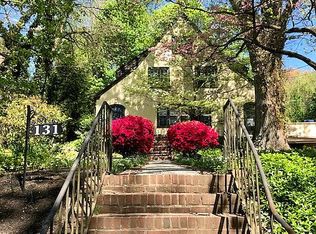 131 E Levering Mill Rd, Bala Cynwyd, PA 19004