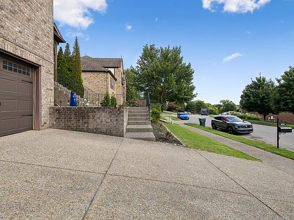 5th image of 4136 Stone Hall Blvd