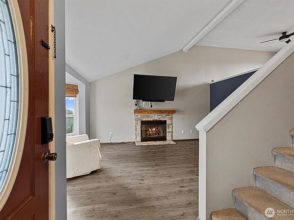 5th image of 15468 Heintz Avenue SE