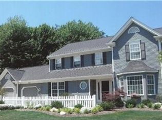 310 Long Pointe Dr, Avon Lake, OH 44012