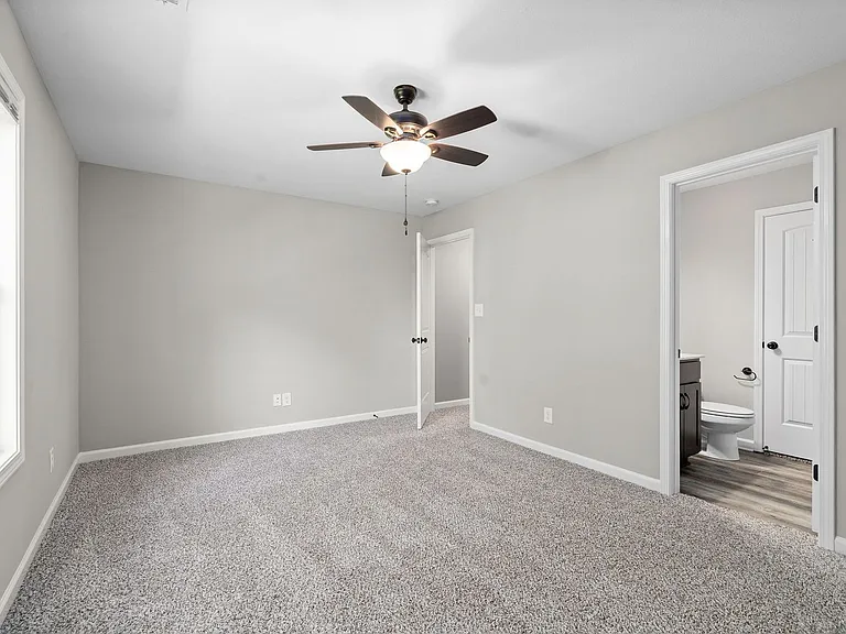 260 Smithson Ln — Photo 14
