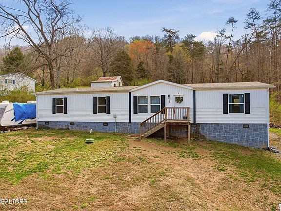 2nd image of 618 E Brushy Valley Dr