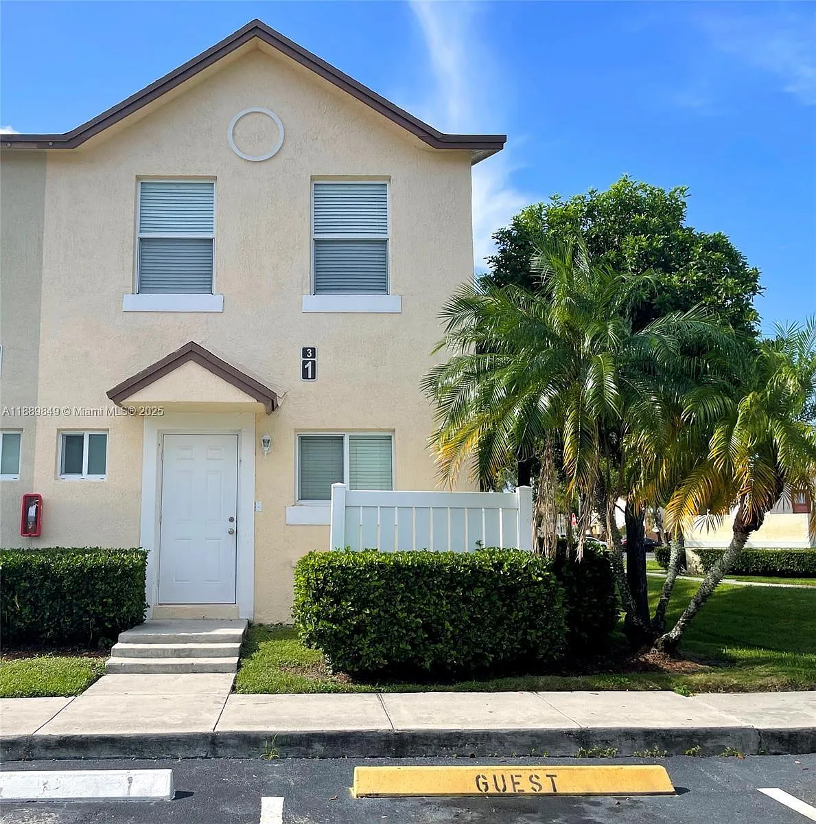 Building Photo - 6621 Winfield Blvd #1