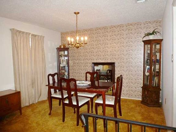 2nd image of 672 Wall Blvd