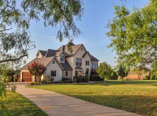 8137 Plum Creek Trl, Burleson, TX 76028