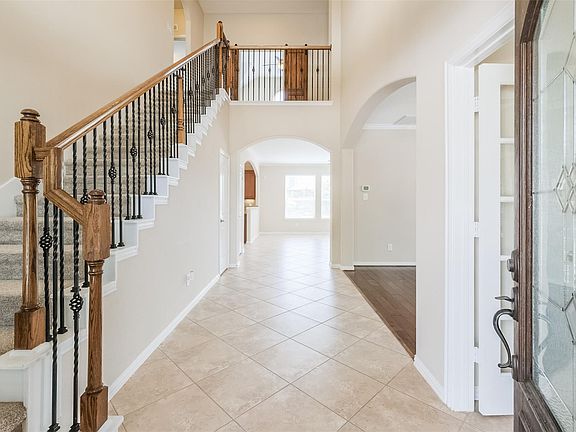 5th image of 12210 Gable Cove Ln