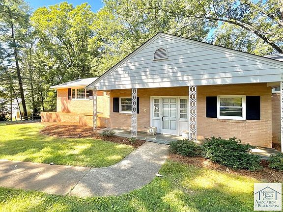 5th image of 1016 River Forest Pl