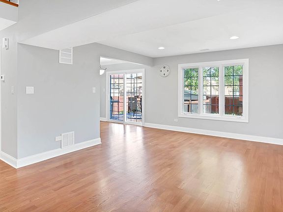 4th image of 6317 W 99th St