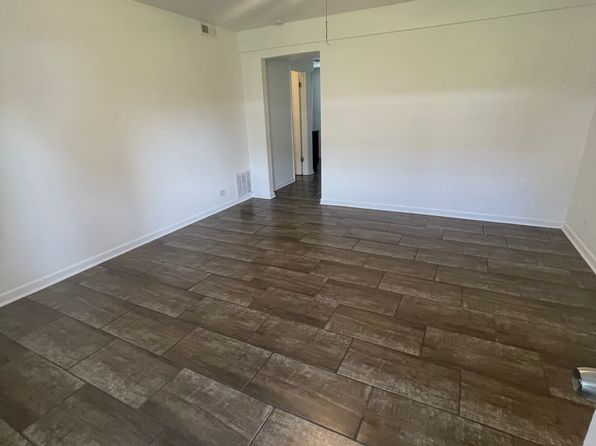 10700 S Roberts Rd #0