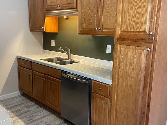 5th image of 7414 Herschel Ave APT 107