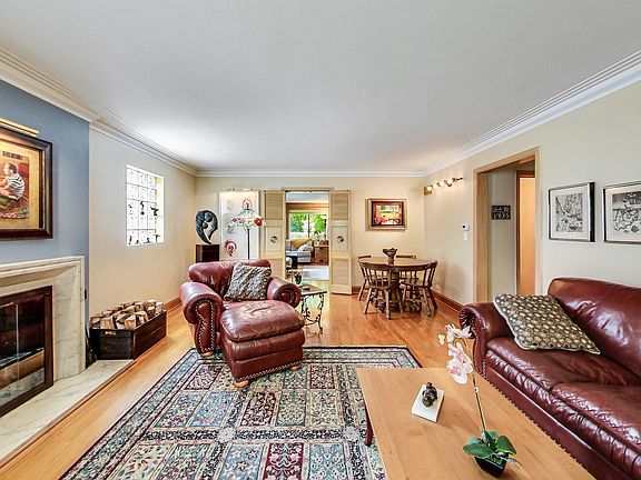 5th image of 6720 N Trumbull Ave