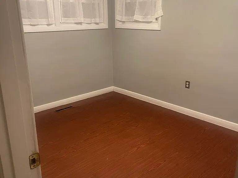 729 Stayman St — Photo 23