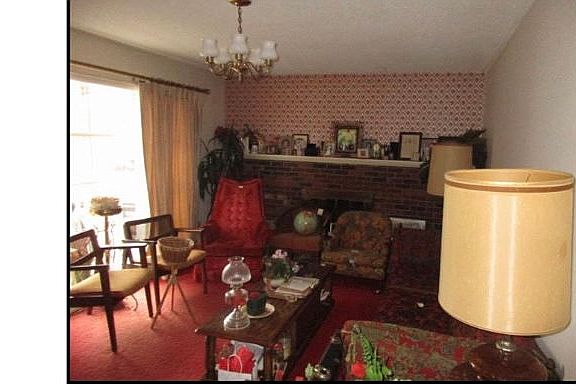 5th image of 348 Reynolds Ave