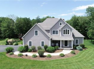 900 Vauxhall Street Ext, Quaker Hill, CT 06375