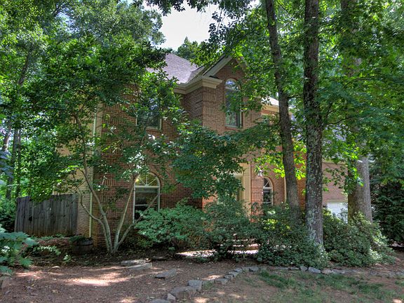 3rd image of 8409 High Lark Ln