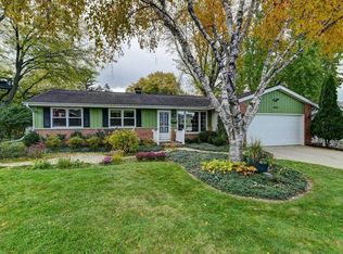 4913 Beehner Cir, Madison, WI 53714