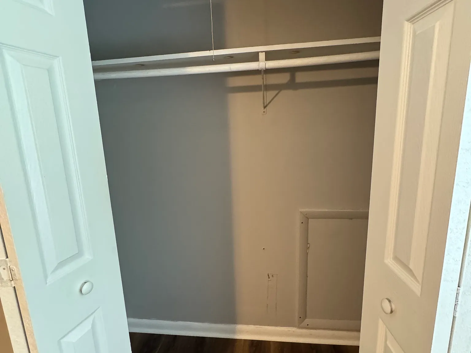 3 bed, 1.5 bath, 1450 sqft, $1,500 — Photo 3