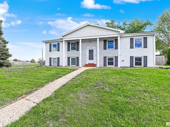 150 E Oakwood St, Morton, IL 61550