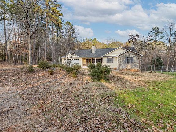 2nd image of 137 Jamestown Ln